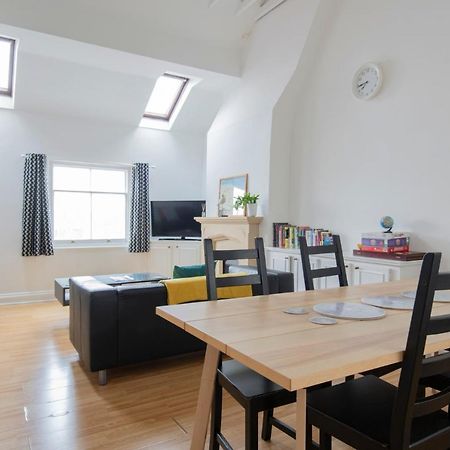 Appartement Fantastic 3 Bed Brighton House- Sleeps 6- Superfast Wifi And Garage Extérieur photo