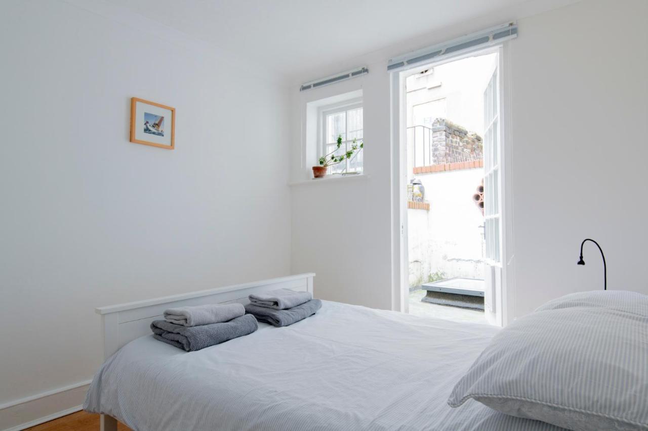Appartement Fantastic 3 Bed Brighton House- Sleeps 6- Superfast Wifi And Garage Extérieur photo